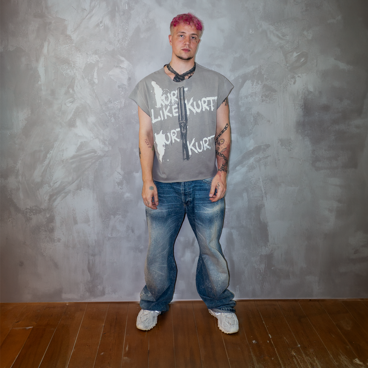 PRICE OF FAME T-Shirt Model vorne #noshadow